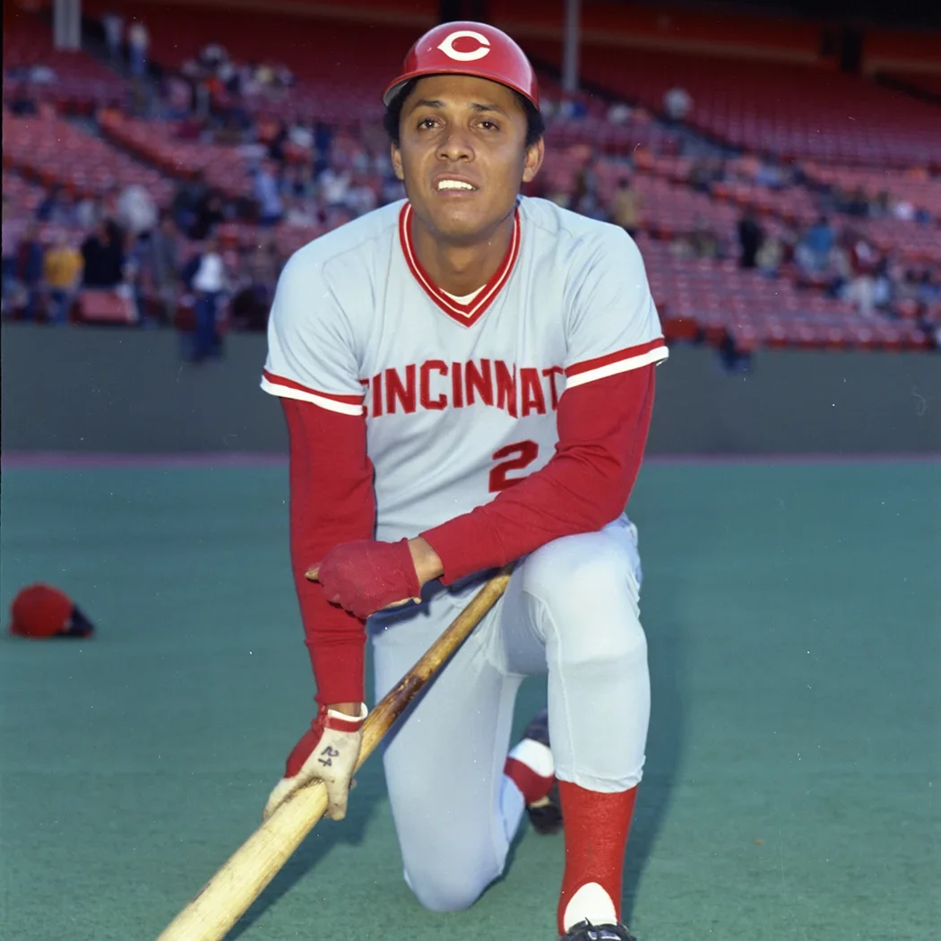 Tony Perez reds hof signed signing signature auto autograph