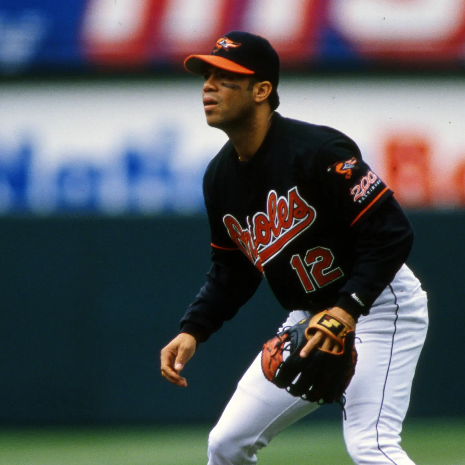 Roberto alomar signed signning auto autogtaph signature