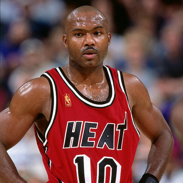 Tim hardaway signed signing signature auto autograph